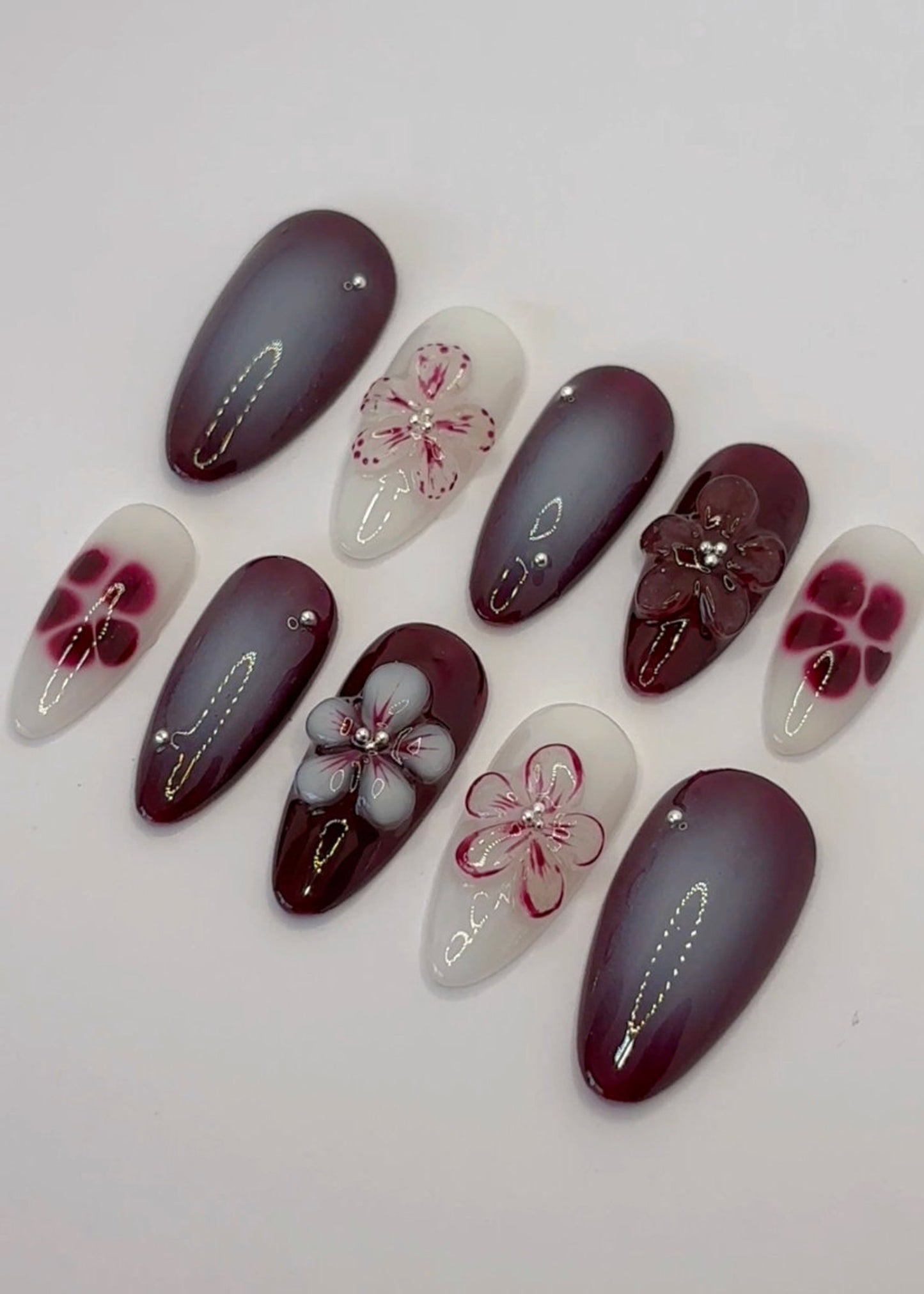 Elegant Bloom Press-On Nails / Burgundy Blossom Nail Set