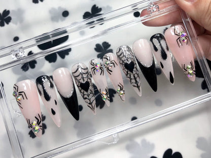 Gothic Spider 3D Press-On Nails / Halloween Black & Nude Nail Set